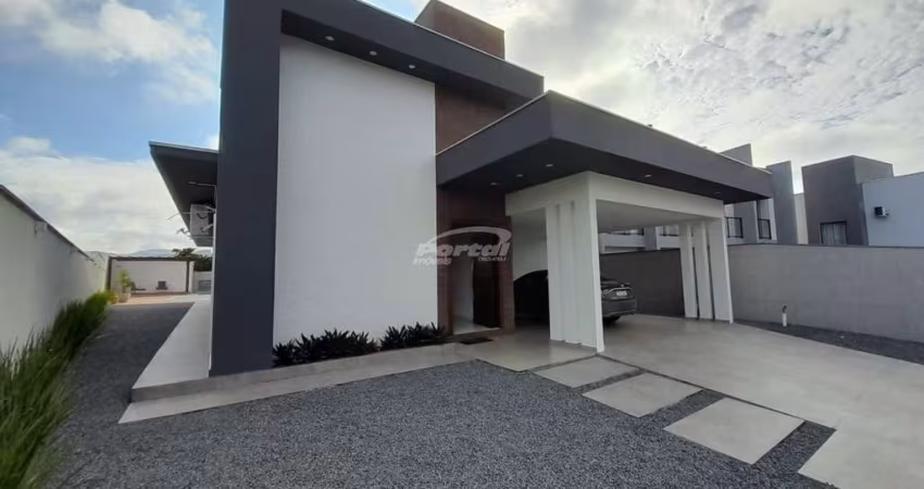 Casa com 3 quartos para alugar no Fortaleza Alta, Blumenau 