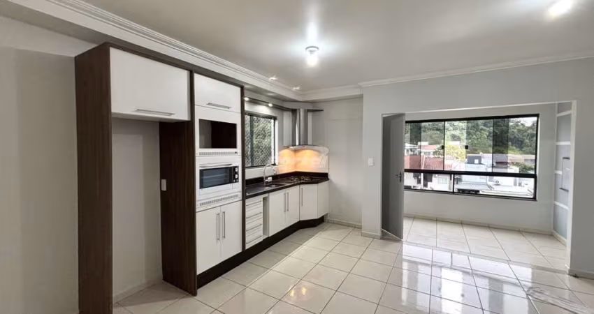 Apartamento com 2 quartos para alugar no Fidélis, Blumenau 