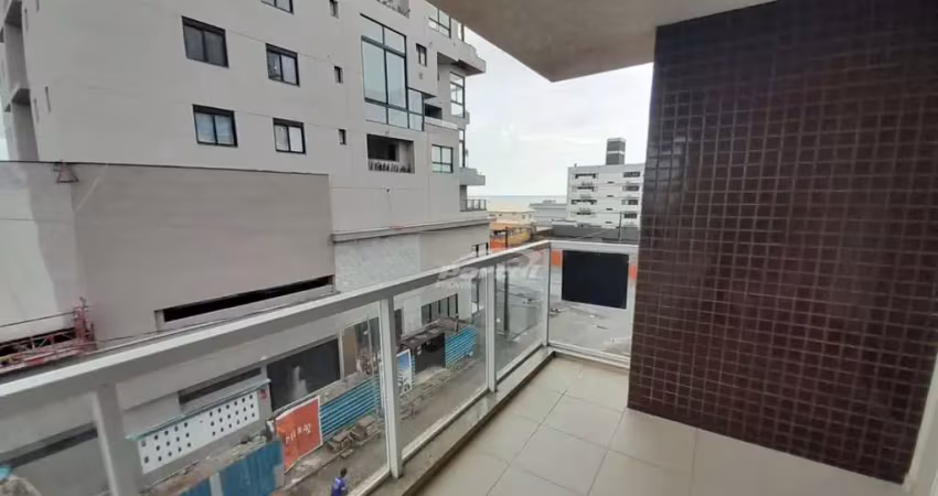 Excelente apartamento a 150 metros da praia, bairro itacolomi em piçarras sc. 3 quartos sendo 1 suite