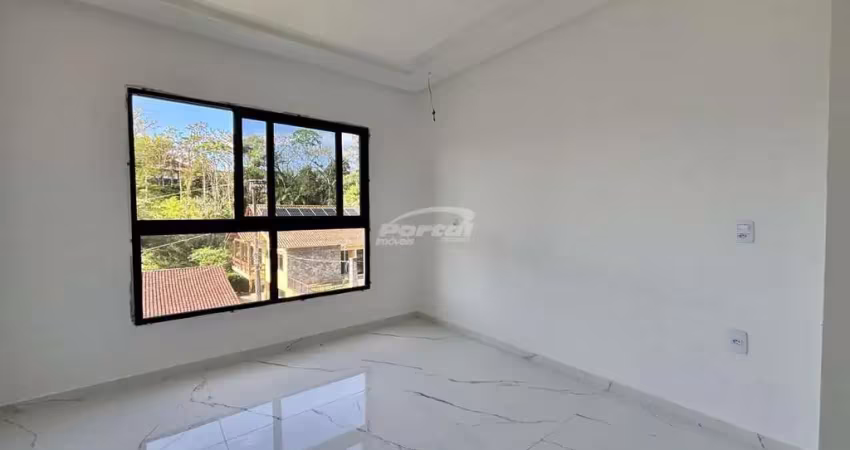 Sobrado triplex com 2 suítes, no bairro escola agrícola em blumenau!