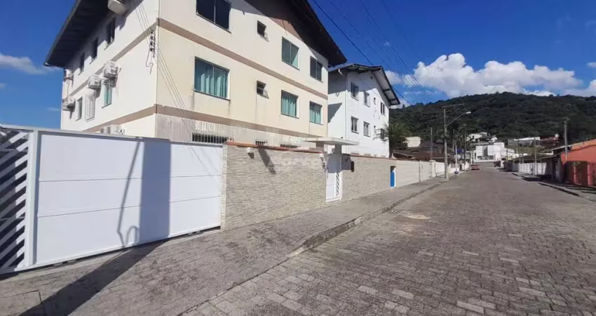 Apartamento disponível para locação no bairro velha central, em blumenau/sc.
