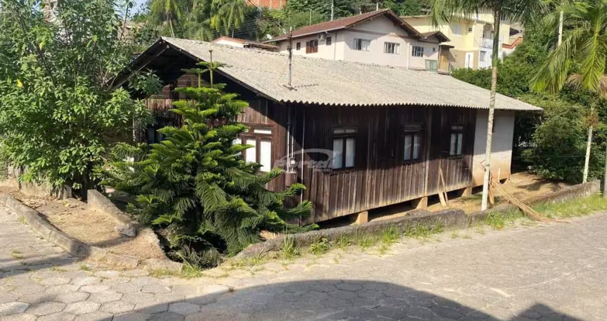 Terreno à venda na Escola Agrícola, Blumenau 