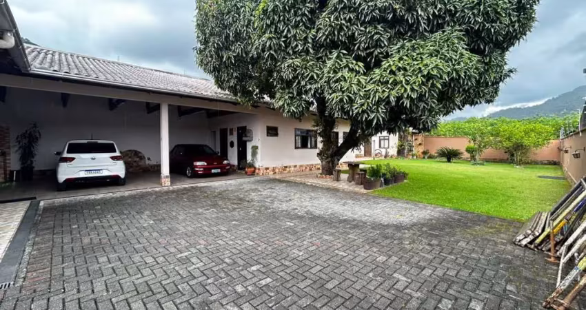 Casa com 4 quartos à venda na Rua Oswaldo Simon, 414, Velha Central, Blumenau