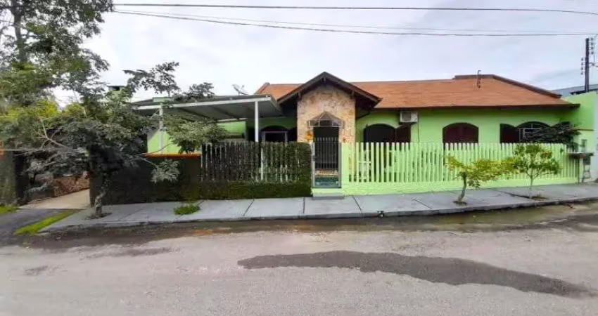 Casa alto padrão disponível para locação comercial no bairro santa terezinha – gaspar/sc