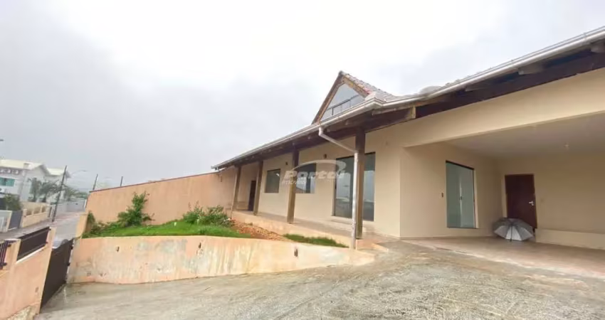 Casa disponível para locação no bairro fortaleza, em blumenau/sc.