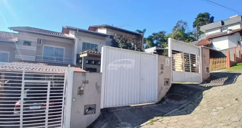 Casa com 2 quartos para alugar no Salto do Norte, Blumenau 