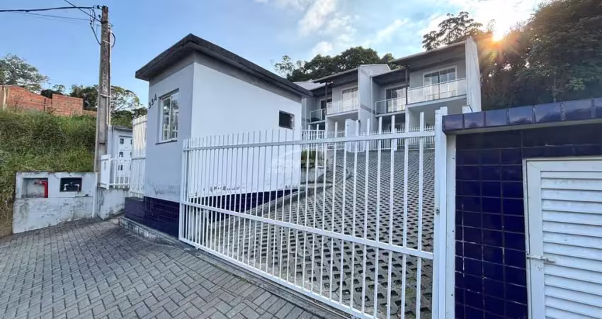 Casa com 2 quartos para alugar no Badenfurt, Blumenau 