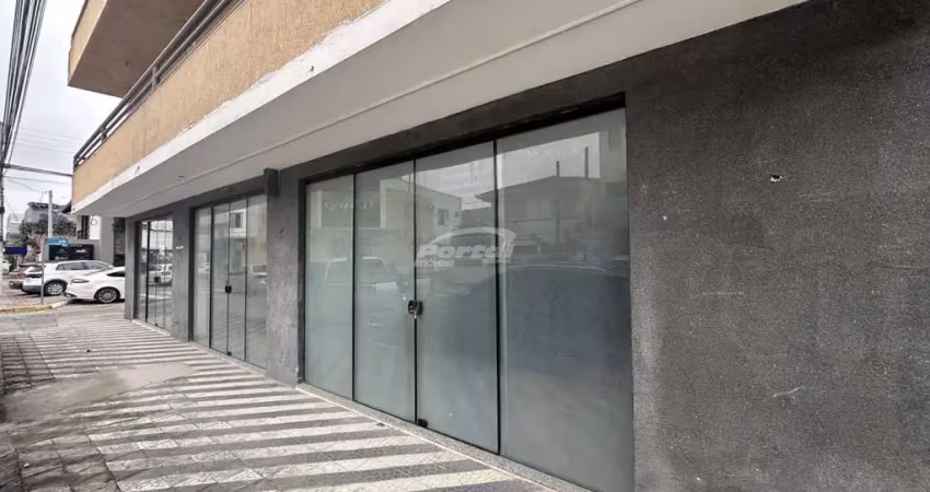 Excelente loja térrea comercial no centro de balneário piçarras/sc (22073)