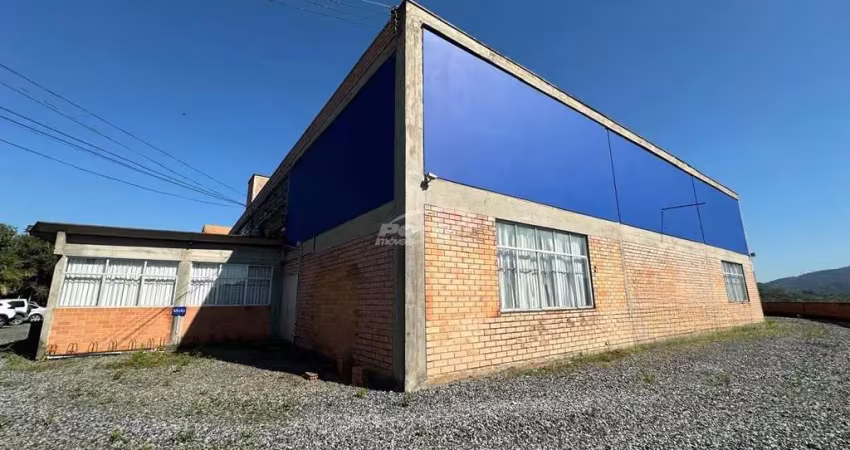 Galpão disponível para locação com 1.500m² no bairro figueira em gaspar/sc