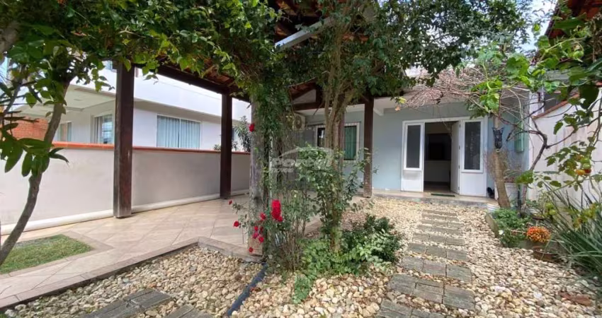 Magnífica casa no loteamento vila rica no bairro salto weissbach blumenau/sc.