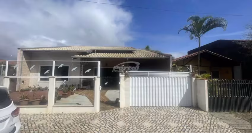 Casa com 3 quartos à venda na Bento Gonçalves, 884, Armação, Penha