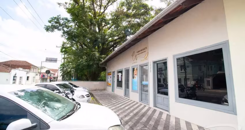 Loja térrea disponível para locação no bairro velha, em blumenau/sc.