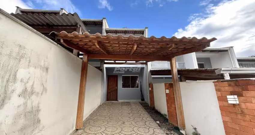 Imóvel com 76m², contendo 02 dormitórios, sendo 01 com sacada fechada em reiki, sala de estar, cozinha com moveis sob medida, sala de jantar, dispensa, lavabo, área de serviço, area de festas nos fund