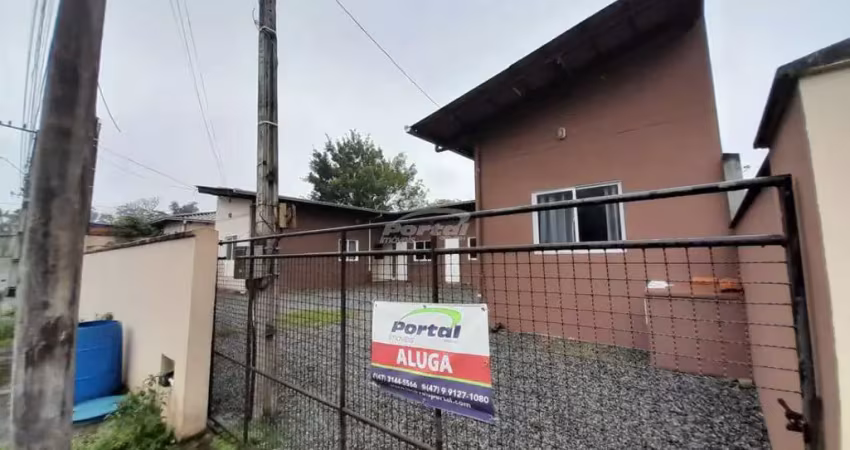 Apartamento/kitnet disponível para locação no bairro salto do norte, em blumenau/sc.