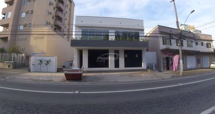 Prédio com 4 salas à venda na Vila Nova, Blumenau 