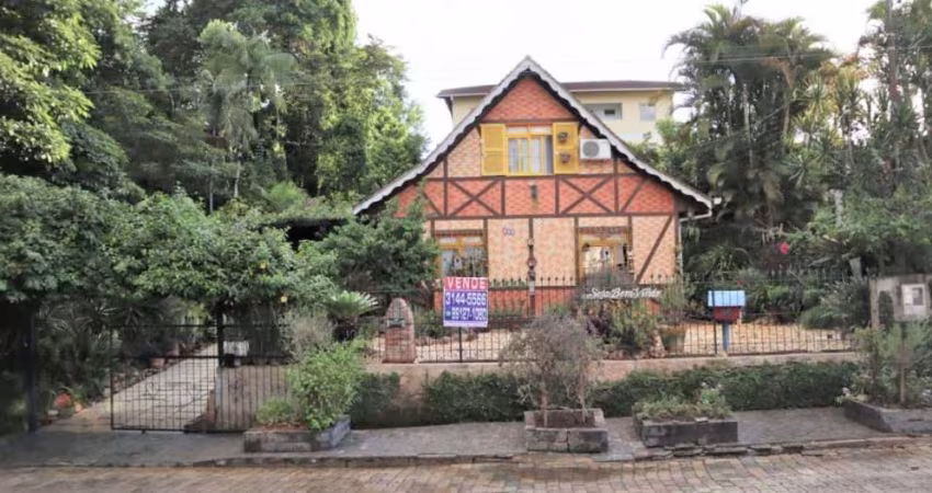 Casa com 4 quartos à venda no Velha, Blumenau 