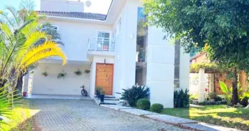 Casa à venda no bairro Jardim Passárgada I - Cotia/SP