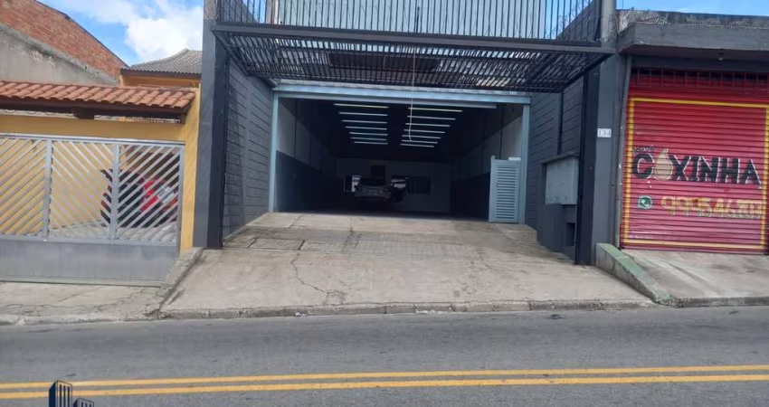 Galpão a venda em Carapicuíba no Jardim Copiuva, com terreno de 225 m² e área construída de 187,50m²