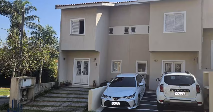 Residencial Villas da Granja - Casa à venda em Cotia/SP na Granja Viana com Piscina Privativa e Área Gourmet no Condomínio Villas da Granja, 123m²