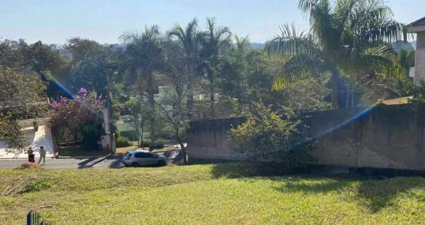 CONDOMÍNIO SÃO PAULO II - Terreno à venda em Cotia/SP no Condomínio São Paulo II com 525m²
