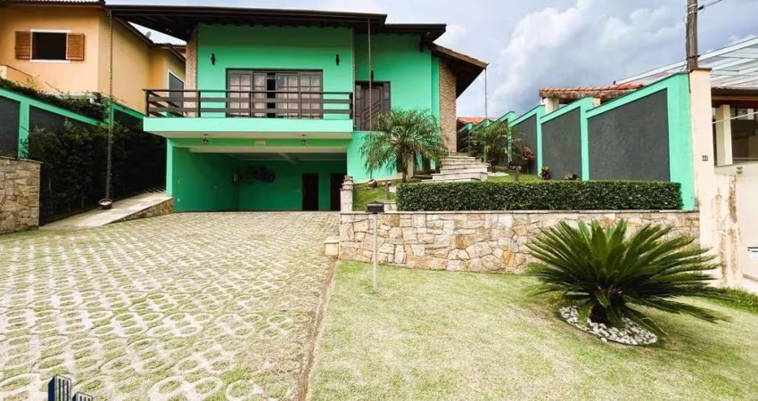 condomínio Parque Dom Henrique III - Casa para locaçã em Cotia/SP no Parque Dom Henrique III com 330m²