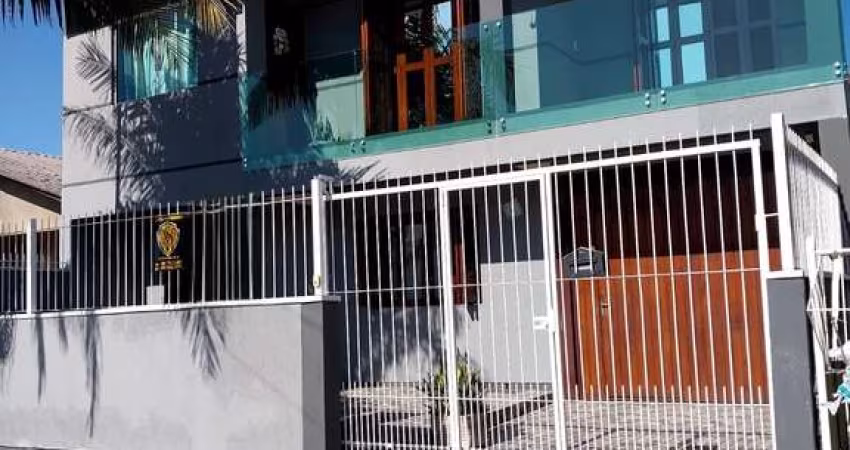 Casa com 3 quartos à venda na Capitão Rodrigo, 41, Jardim dos Lagos, Guaíba