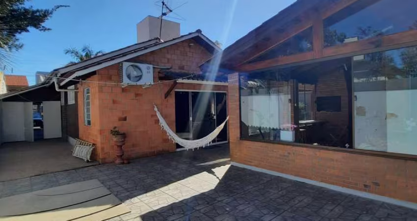 Casa com 3 quartos à venda na Rua Rio Grande do Sul, 275, Parque 35, Guaíba