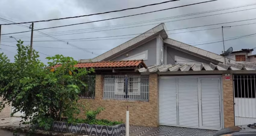 Casa Isolada com Espaço Gourmet - R$ 420 mil, Cod: 3344