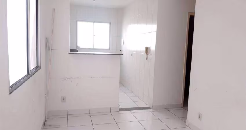 Apartamento com 2 dormitórios à venda, 46 m² por R$ 150.000,00 - Vila Verde - Piracicaba/SP