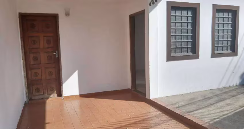 Casa residencial para alugar no bairro Santa Terezinha em Piracicaba.