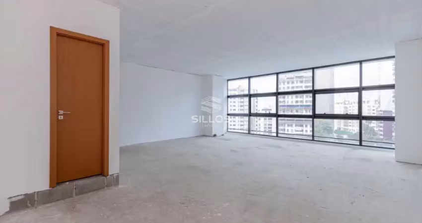 Sala comercial com 52,46m² para alugar no Juvevê