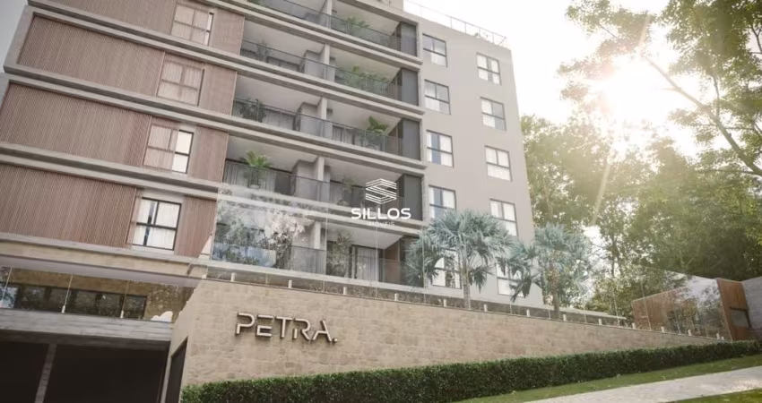 Apartamento decorado com 3 quartos à venda no Cristo Rei em Curitiba