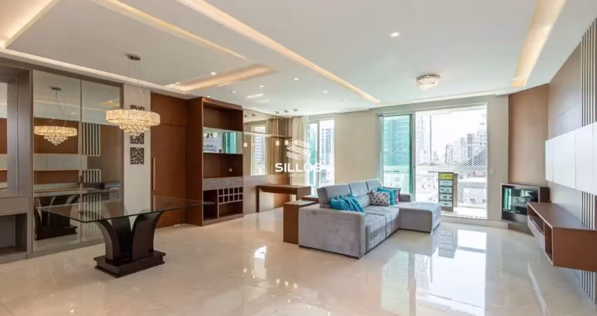Apartamento à venda com 3 quartos no Água Verde