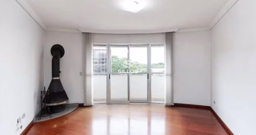 Apartamento à venda com 3 quartos no Centro Cívico em Curitiba