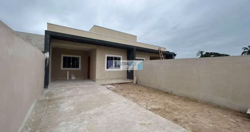 RESIDÊNCIA NOVA COM AMPLO QUINTAL  - 3 DORMITÓRIOS SENDO UMA SUÍTE.