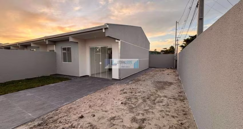 Residência de esquina, com excelente acabamento - 2 dormitórios sendo uma suíte.