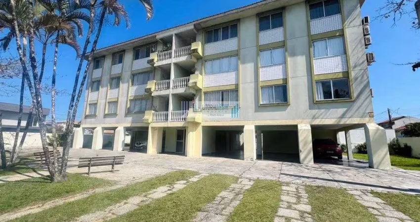Amplo apartamento contendo 4 dormitórios/suíte - a poucos metros do mar.