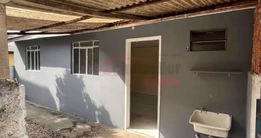 Casa residencial com 1 quarto  para alugar, 40.00 m2 por r$1300.00  - boqueirao - curitiba/pr