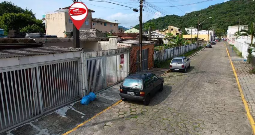 Casa com 1 quarto à venda na Rua Manoel Leocádio Silva, 172, Centro, Guaratuba