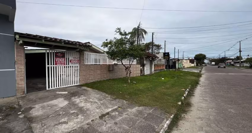 Casa com 2 quartos à venda na Rua Guaíra, 1234, Centro, Guaratuba