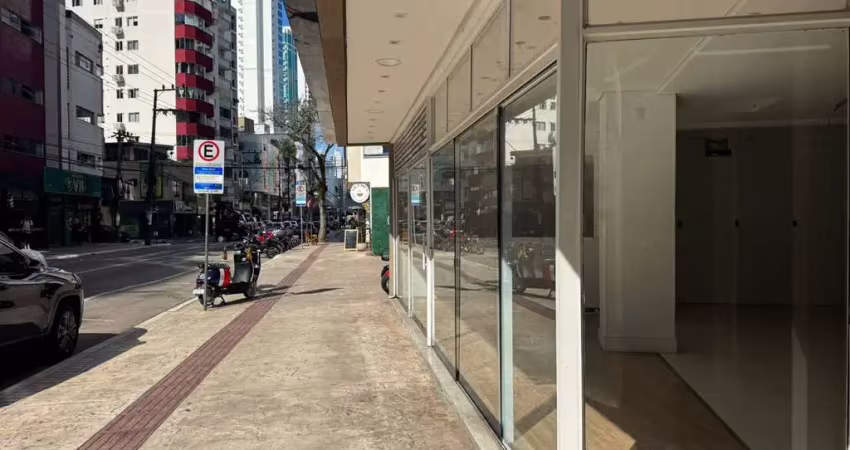 Sala para locação na avenida brasil - balneário camboriú