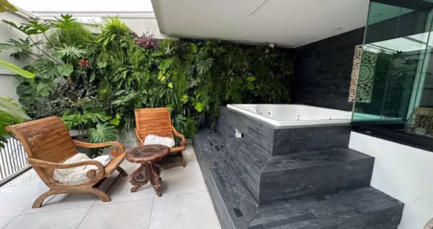 TRIPLEX MOBILIADO À VENDA NA PRAIA BRAVA - ITAJAÍ