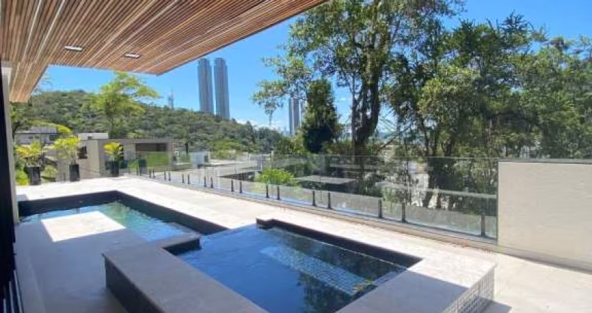 CONDOMÍNIO BELLA VISTA RESIDENCE CLUB - CASA ALTO PADRÃO PRONTA PARA MORAR EM BALNEÁRIO CAMBORIÚ