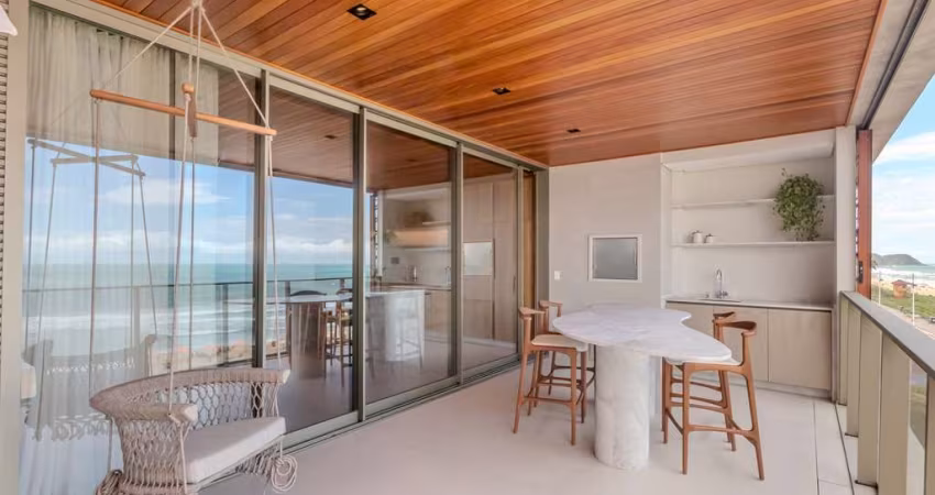 TIRRENO RESIDENZIALE - APARTAMENTO DECORADO FRENTE MAR NA PRAIA BRAVA - ITAJAÍ