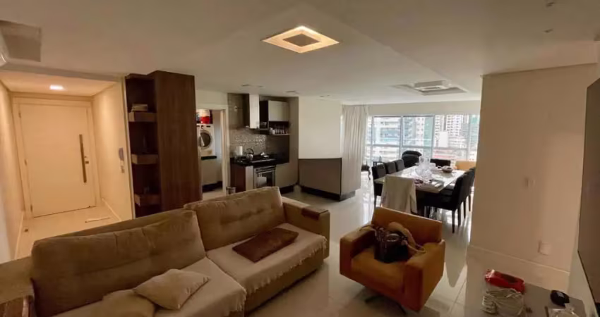 Alameda jardins - apartamento com 03 suítes em balneário camboriú