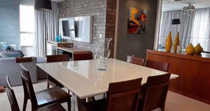 Apartamento com 03 suítes para locação anual em balneário camboriú