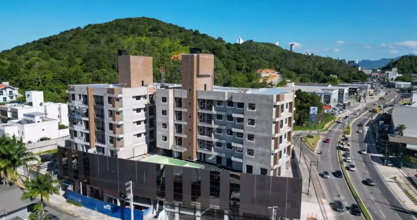 PORTAL DA BRAVA - APARTAMENTO COM 02 DORMITÓRIOS NA PRAIA BRAVA - ITAJAÍ