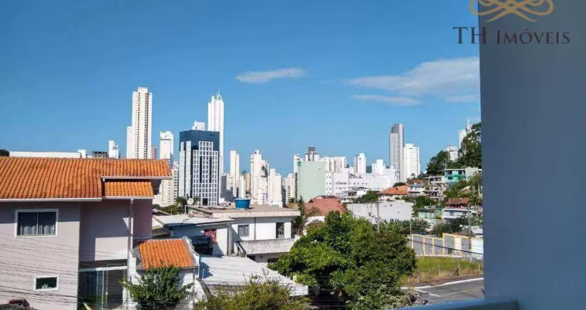 Sobrado com 3 dormitórios à venda, 130 m² por R$ 1.250.000,00 - Ariribá - Balneário Camboriú/SC