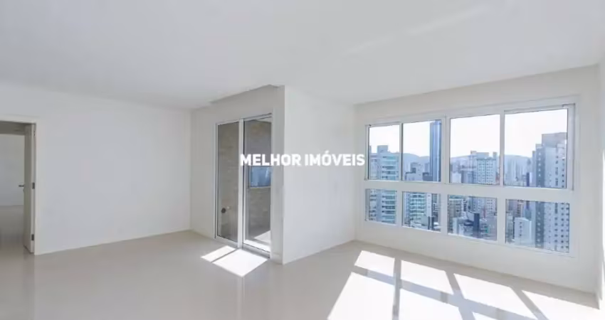 Hamptons Village - Apartamento Alto Padrão, 2ª Quadra Mar com 03 Suítes