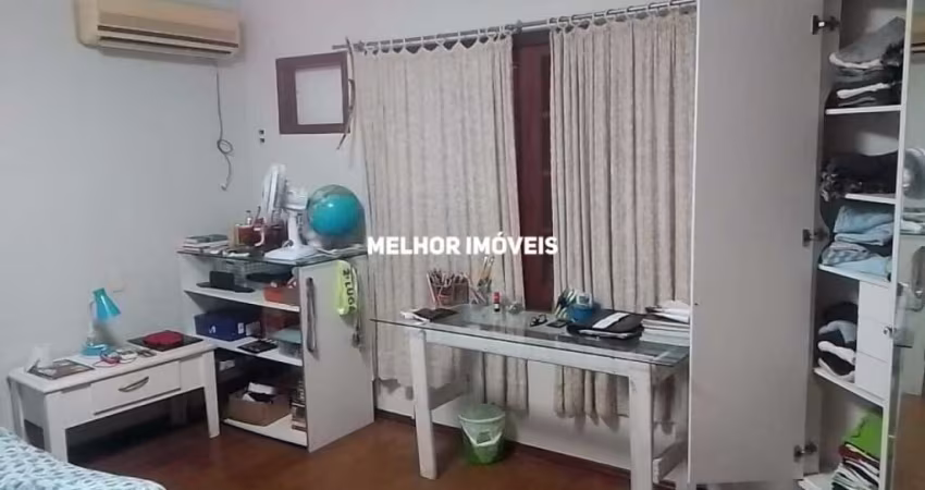 Casa Comercial á Venda Localizada no Centro de Balneário Camboriú - SC